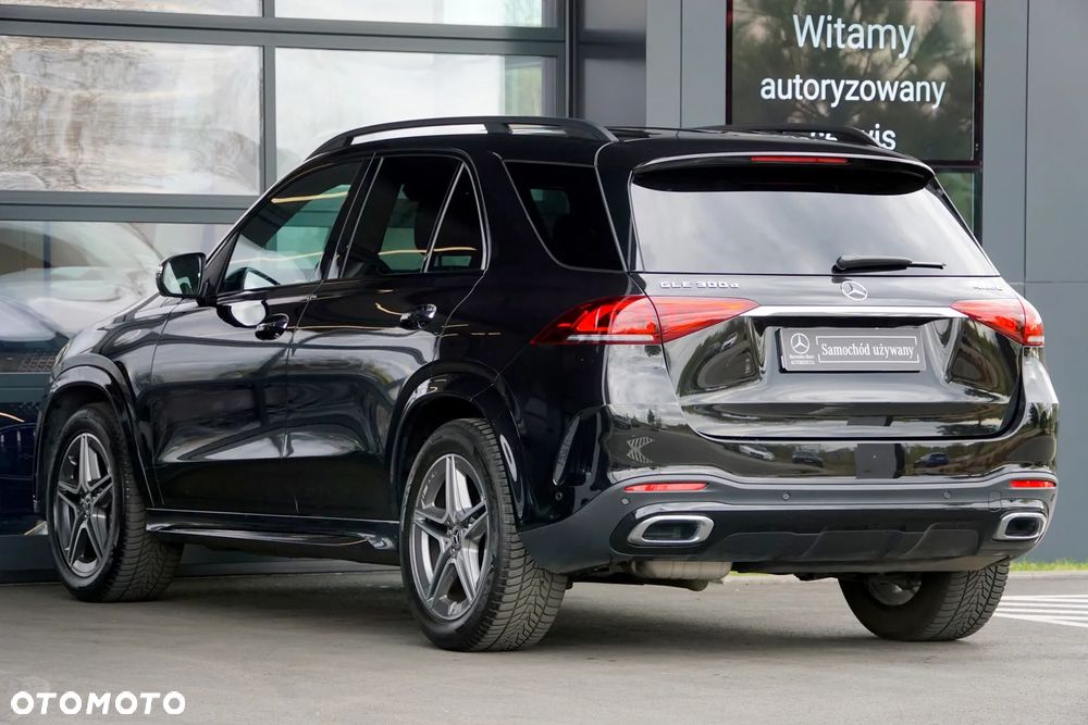 Mercedes-Benz GLE 300 d 4Matic 9G-TRONIC AMG Line - 8
