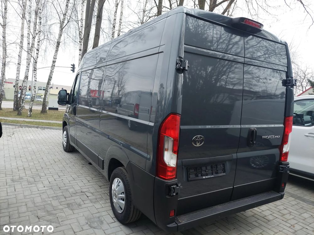 Toyota Proace MAX - 7