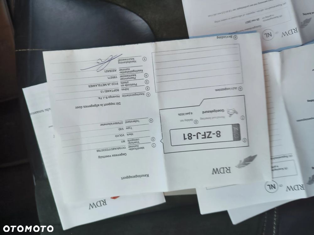 Volvo V40 D4 Drive-E R-Design Summum - 38