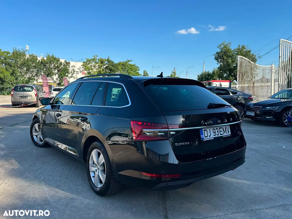 Skoda Superb 2.0 TDI DSG Style - 4