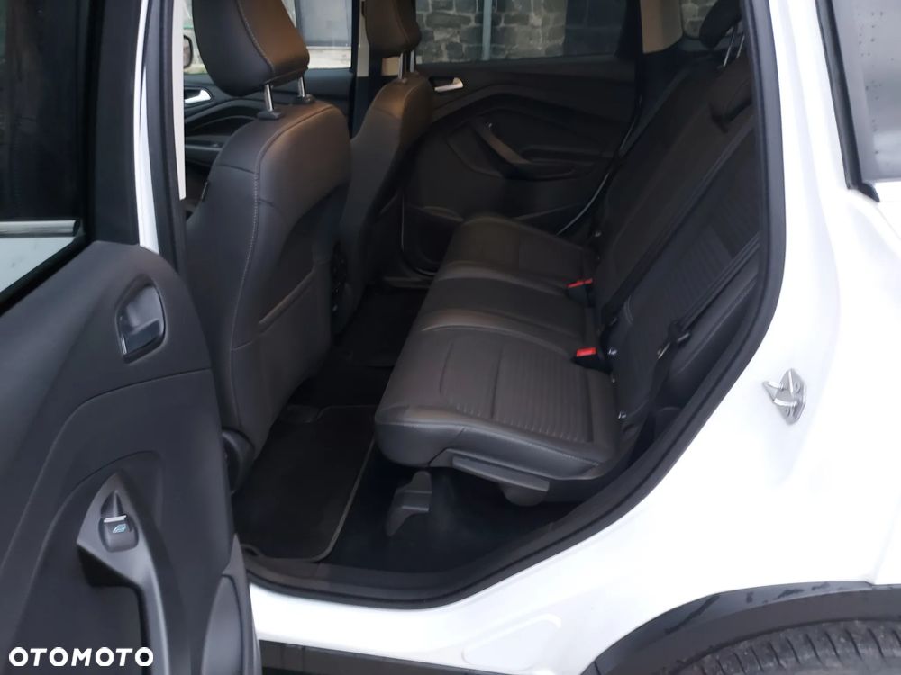 Ford Kuga 1.5 EcoBoost 2x4 Trend - 13