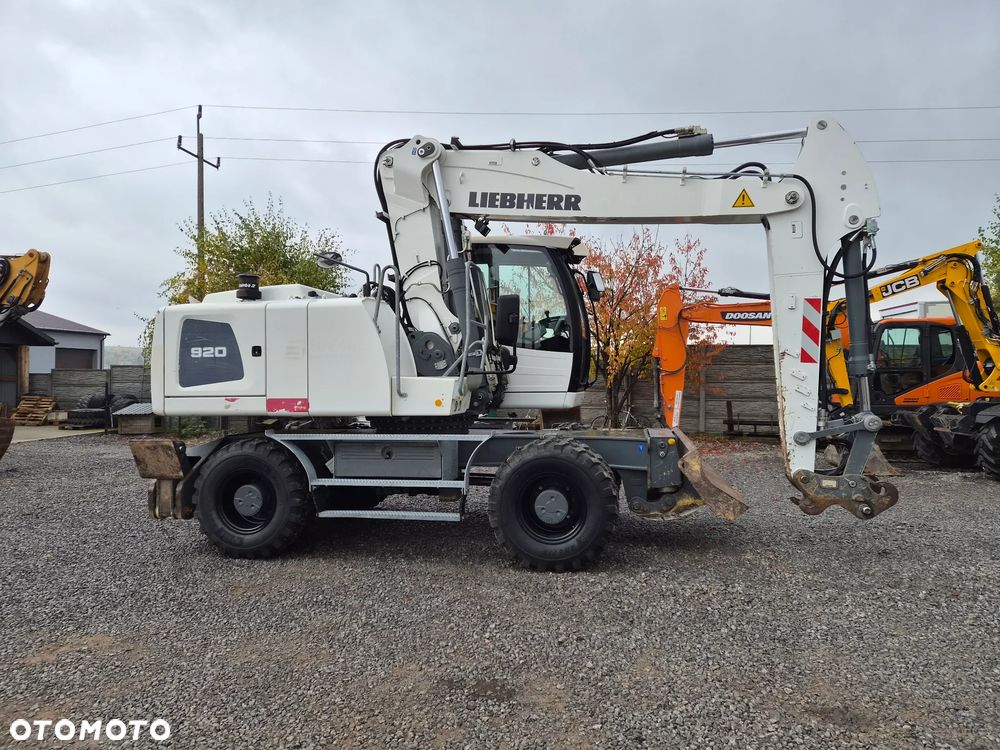 Liebherr A920 - 4