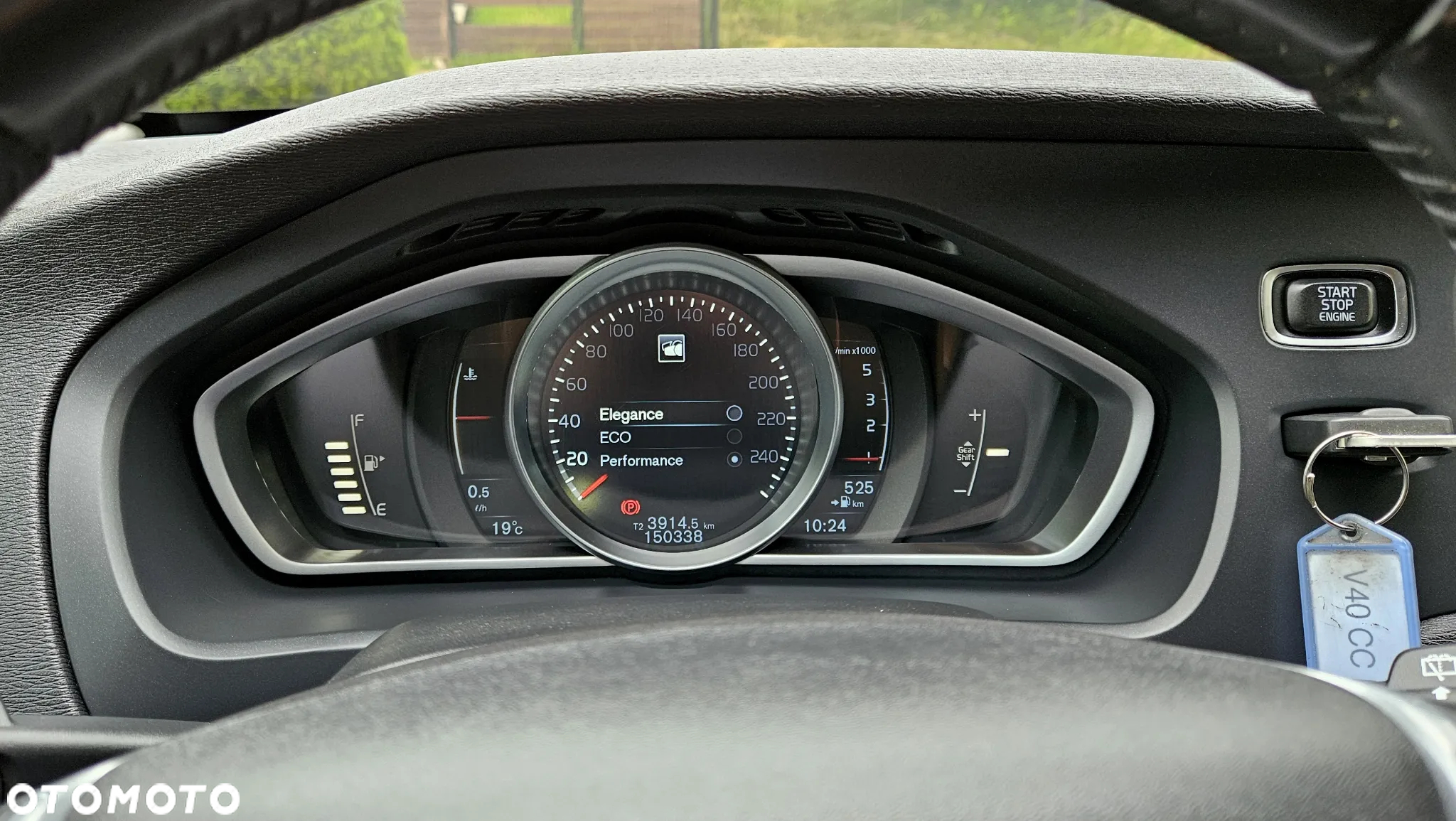 Volvo V40 Cross Country - 36