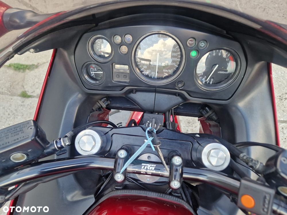 Honda CBR - 26