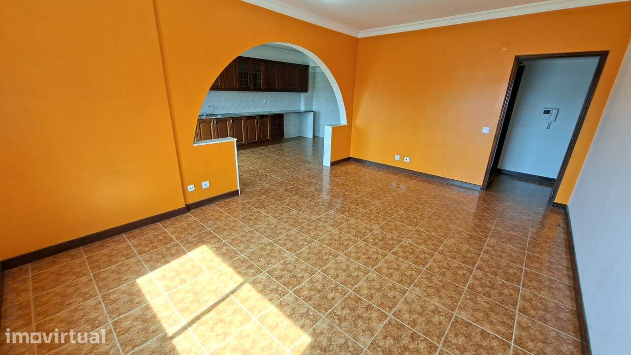 Apartamento T3 , 2 WC com 102m² perto shopping em Setúbal - Grande imagem: 3/15