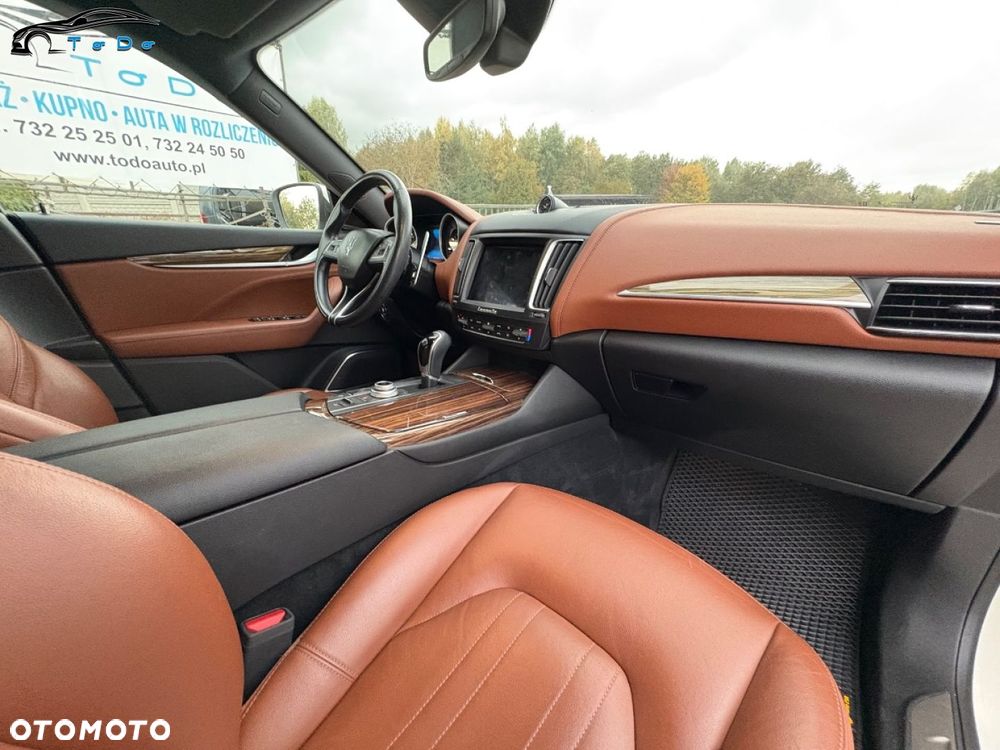 Maserati Levante S Granlusso - 32