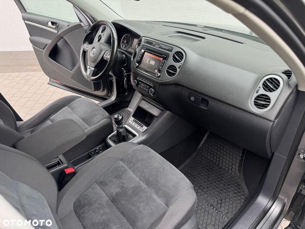 Volkswagen Tiguan 2.0 TDI DPF 4Motion BlueMotion Technology Lounge Sport & Style - 19