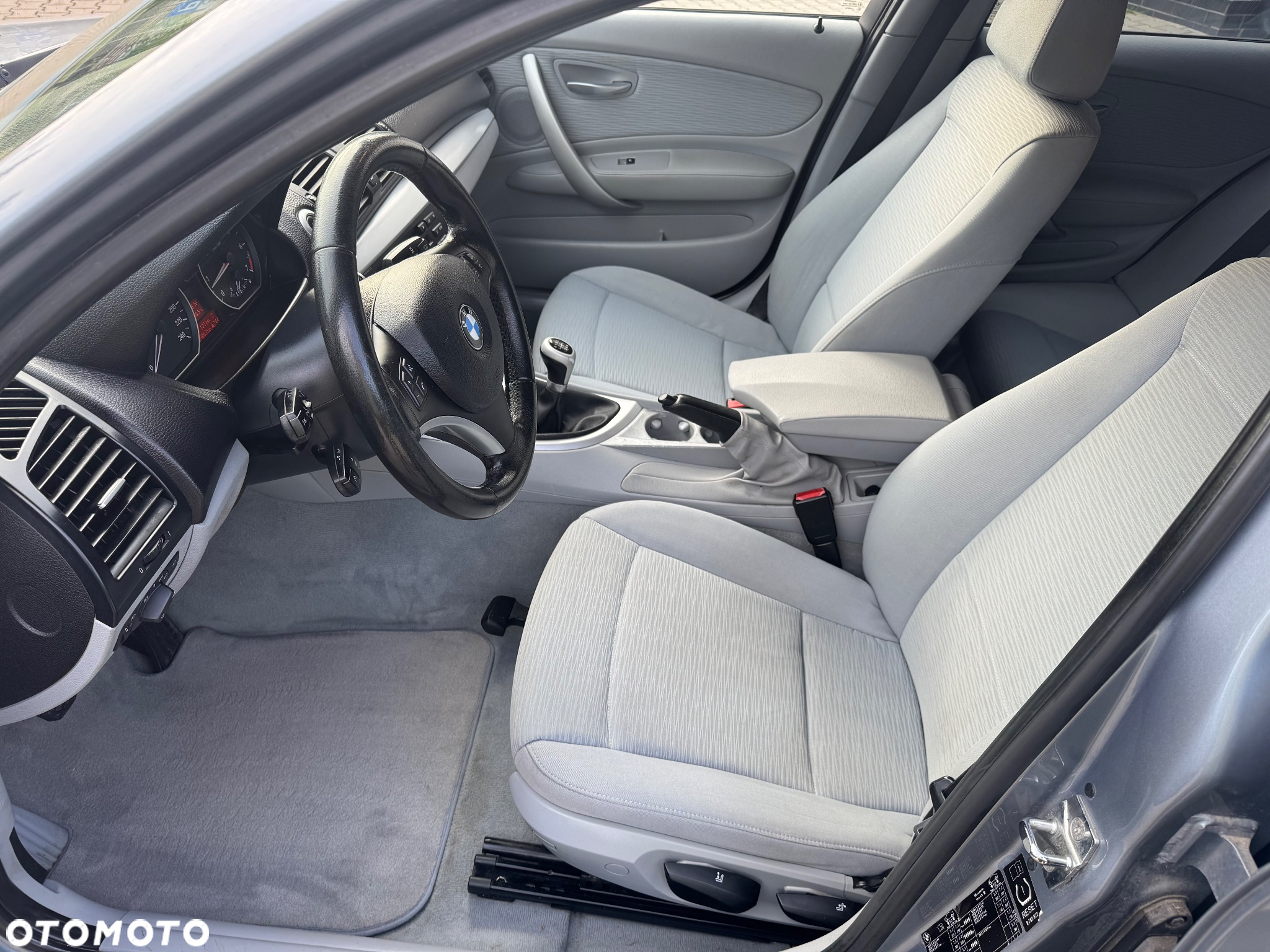 BMW Seria 1 116i - 10