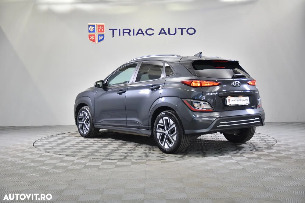Hyundai KONA - 3