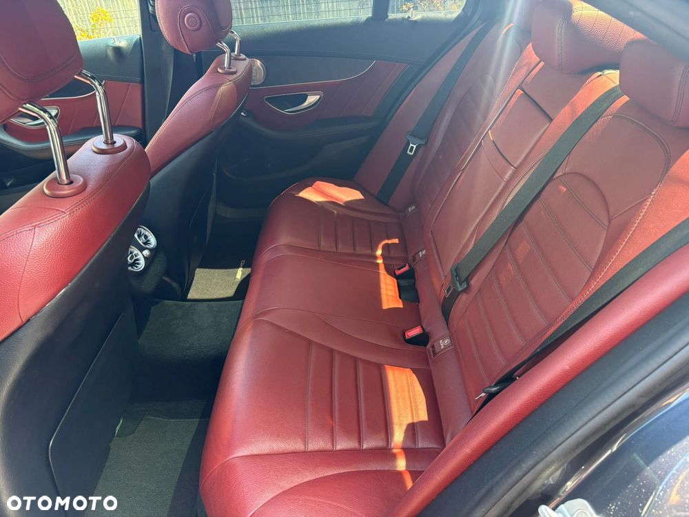 Mercedes-Benz Klasa C 250 (BlueTEC) d 7G-TRONIC AMG Line - 12