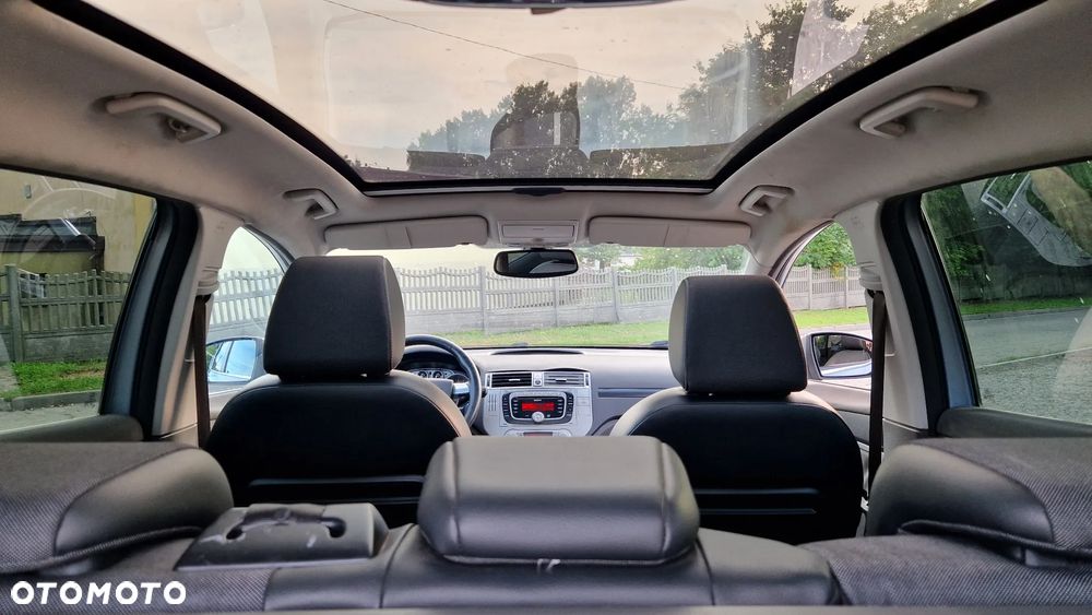 Ford Kuga 2.0 TDCi 4x4 Titanium - 15