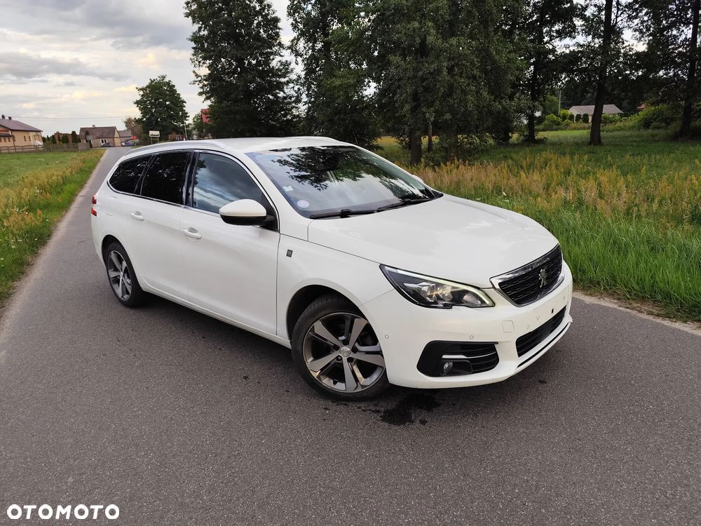Peugeot 308 PureTech 130 GPF EAT8 Stop & Start Tech Edition - 8