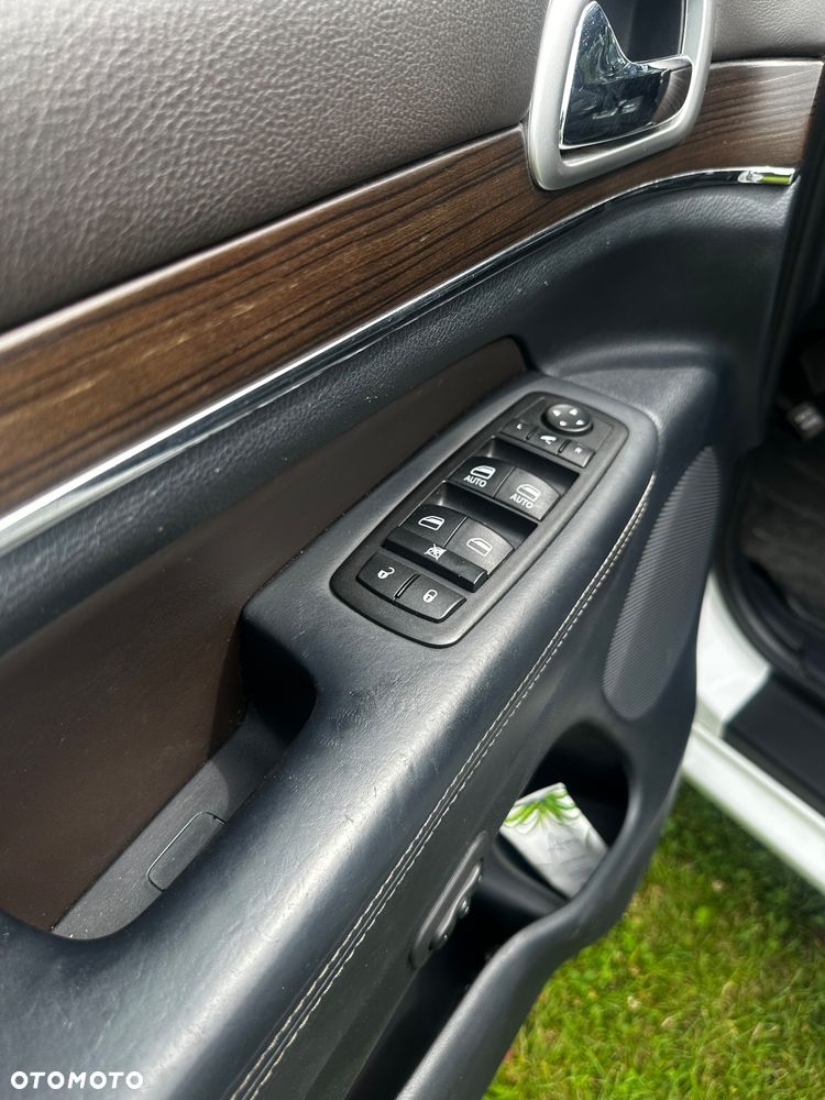 Jeep Grand Cherokee - 9