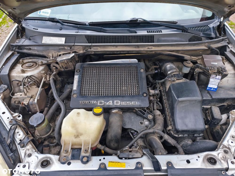 Toyota RAV4 D-4D 4x4 - 14