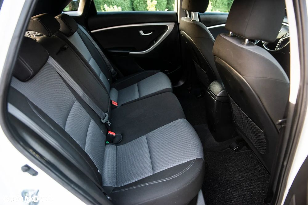 Hyundai i30 1.6 GDI Comfort - 36