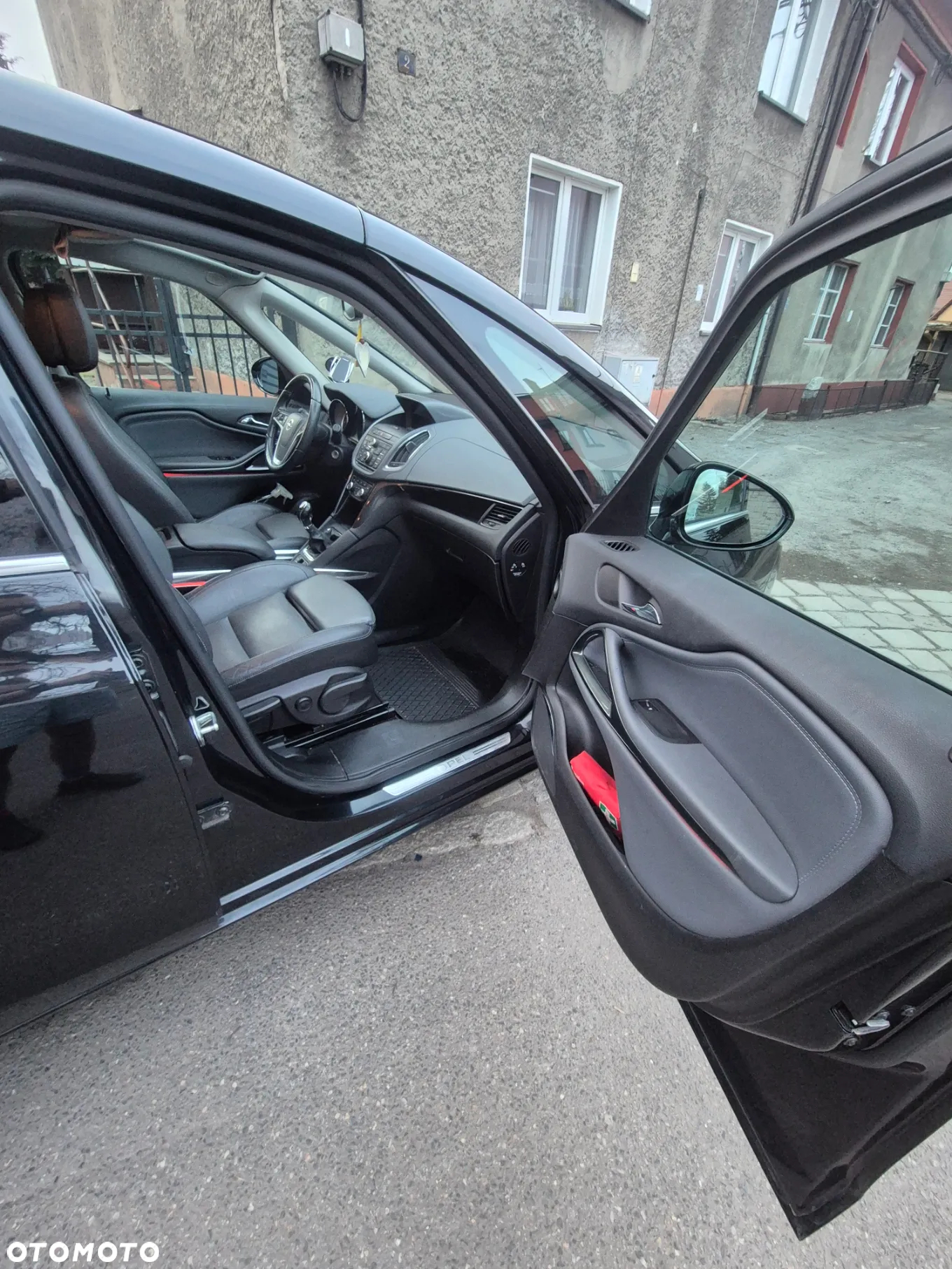 Opel Zafira 1.6 T SIDI Cosmo S&S - 27