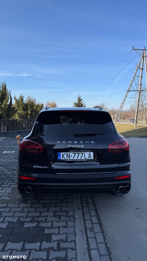 Porsche Cayenne S E-Hybrid - 4