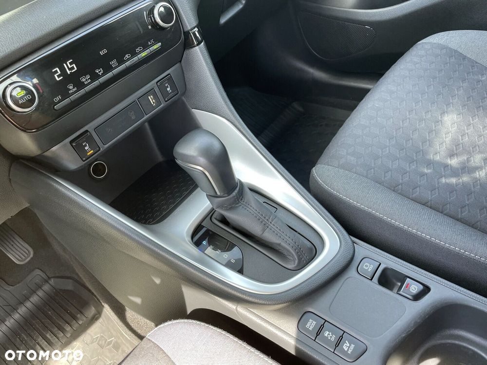 Toyota Yaris Hybrid 1.5 Comfort - 24