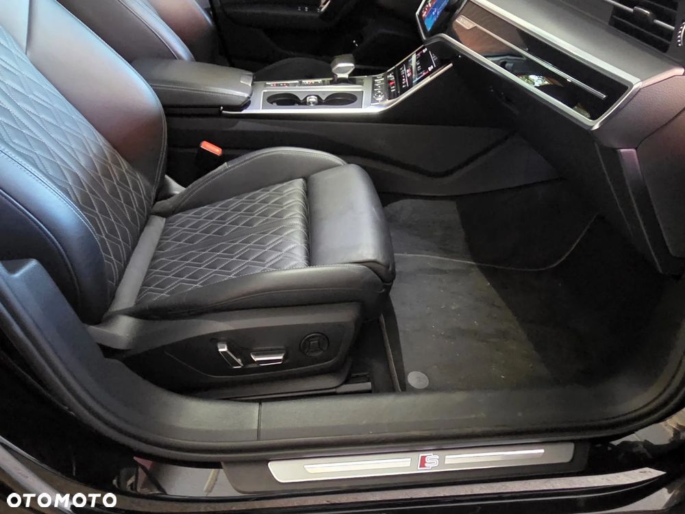 Audi A6 Avant 55 TFSI e quattro S tronic S line - 10