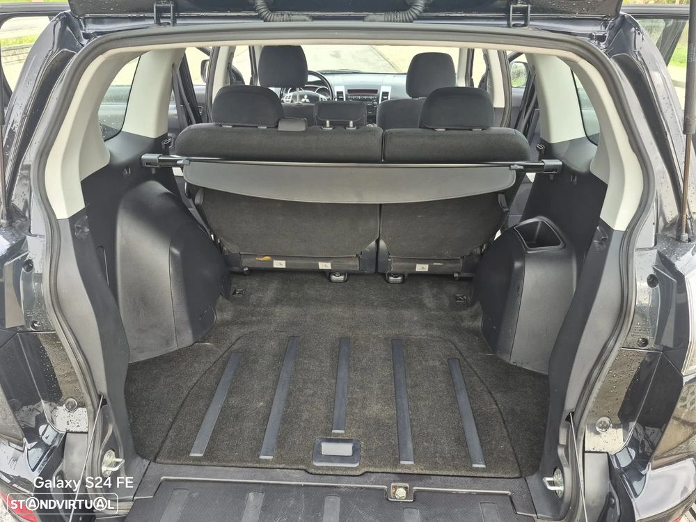 Mitsubishi Outlander 2.0 DI-D Intense 4WD - 8