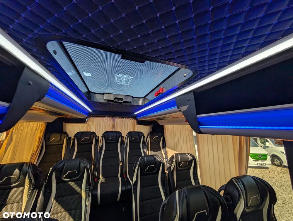 Iveco Daily 70C21 - 25