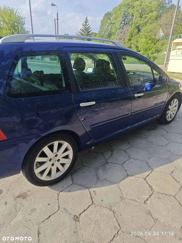 Peugeot 307 - 1