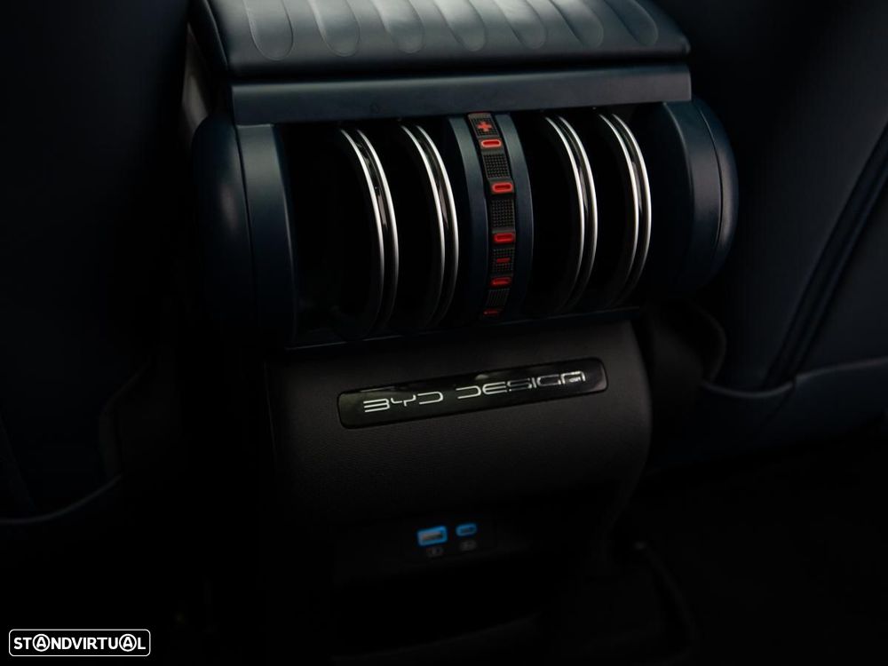 BYD Atto 3 60.48 kWh Comfort - 26