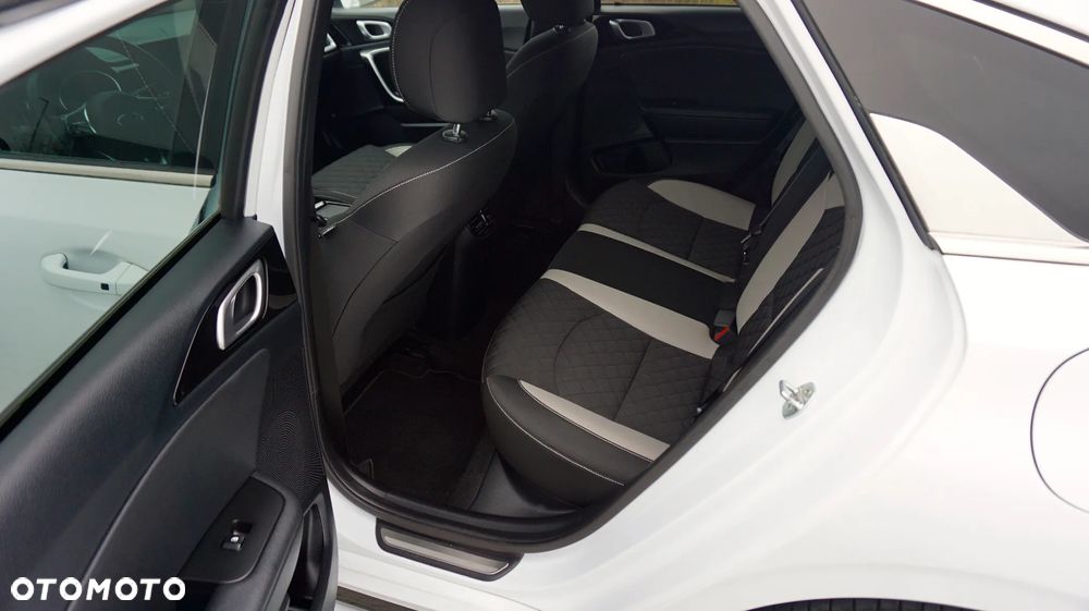 Kia ProCeed 1.0 T-GDI GT Line - 26