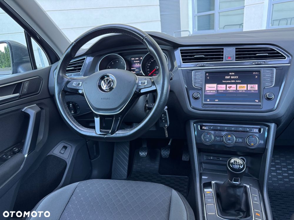 Volkswagen Tiguan - 8
