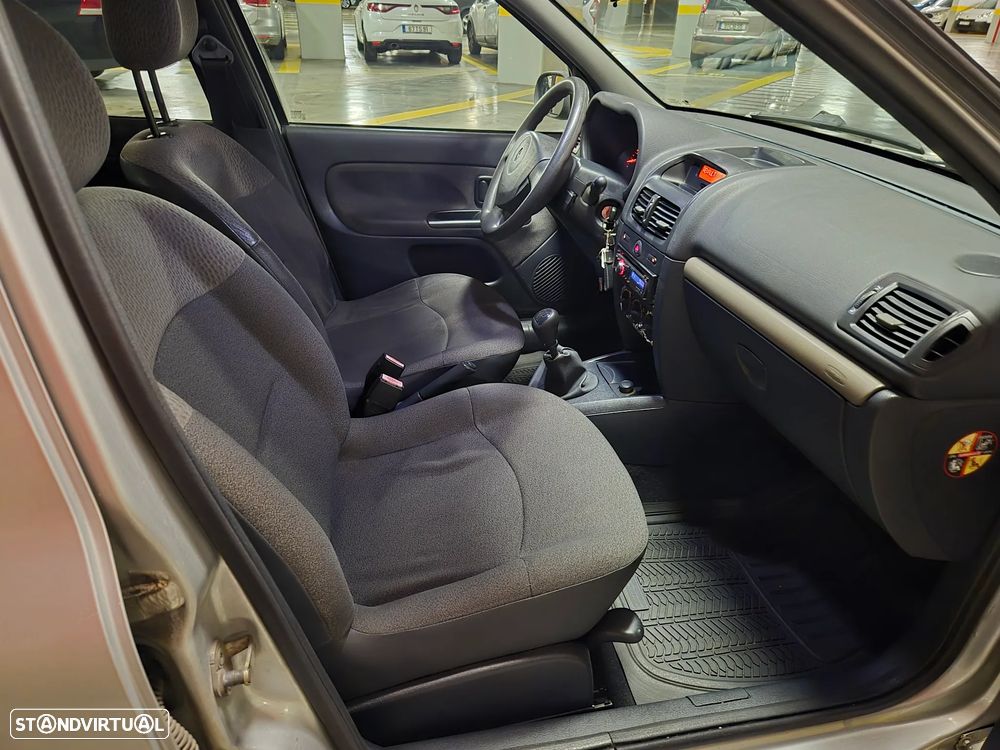 Renault Clio 1.2 Confort Authentique GPL - 21