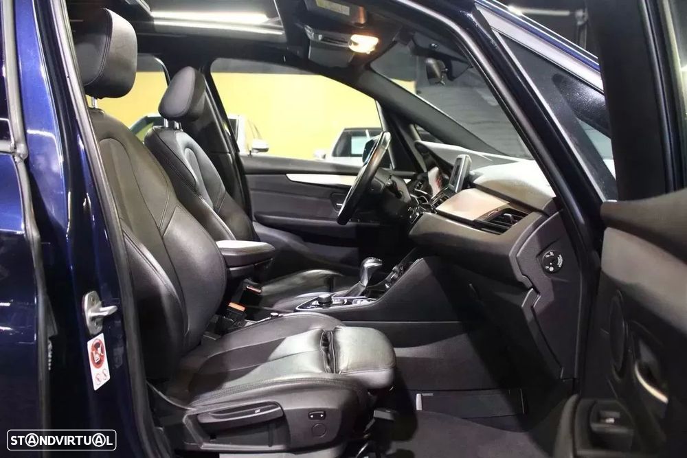 BMW 218 Active Tourer d Line Sport Auto - 17