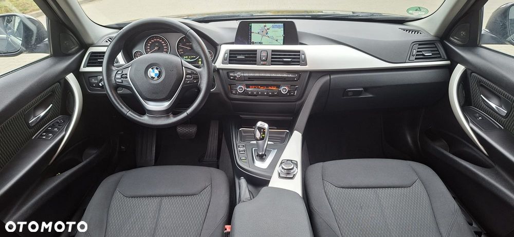 BMW Seria 3 318d - 12