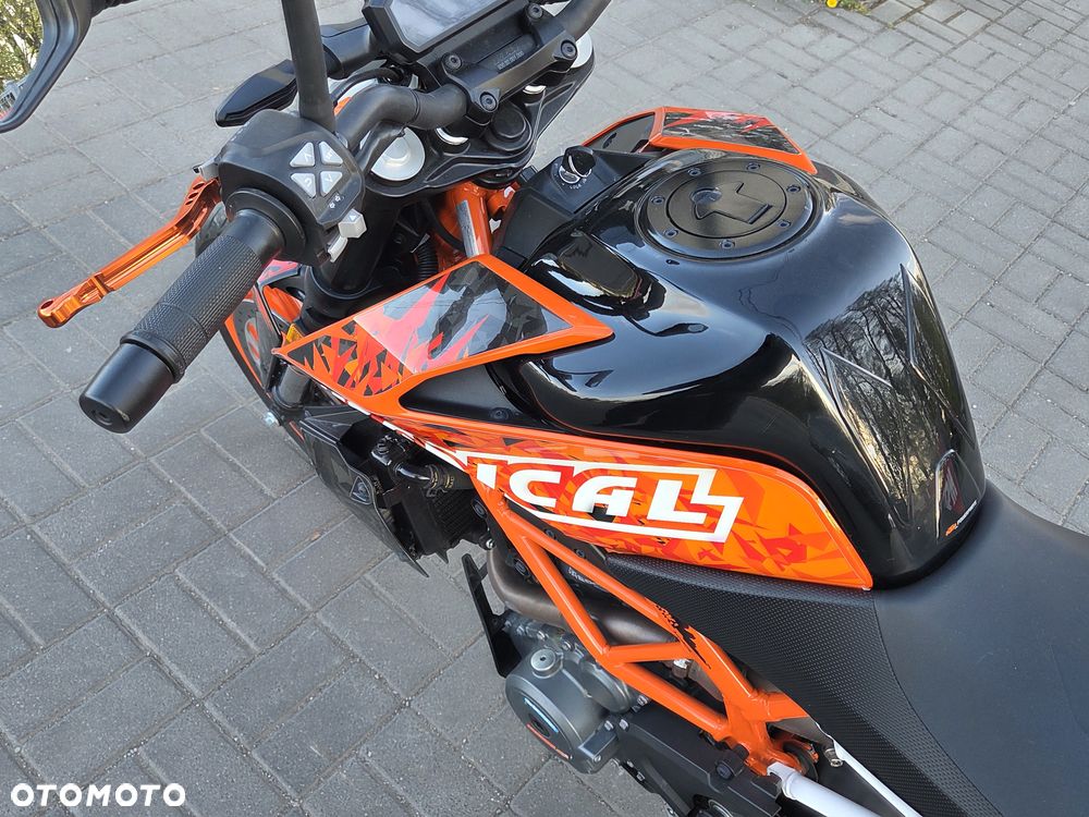 KTM Duke - 16