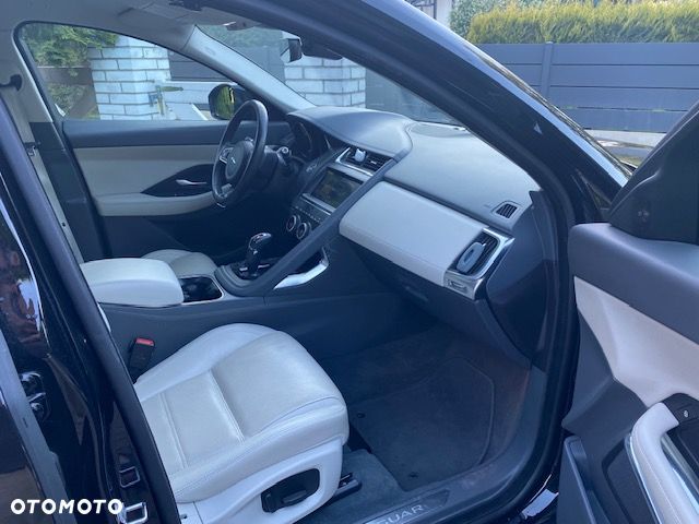 Jaguar E-Pace 2.0 i4D AWD - 6