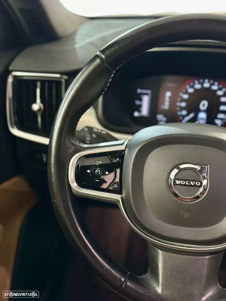 Volvo V90 2.0 D4 Momentum Geartronic - 18
