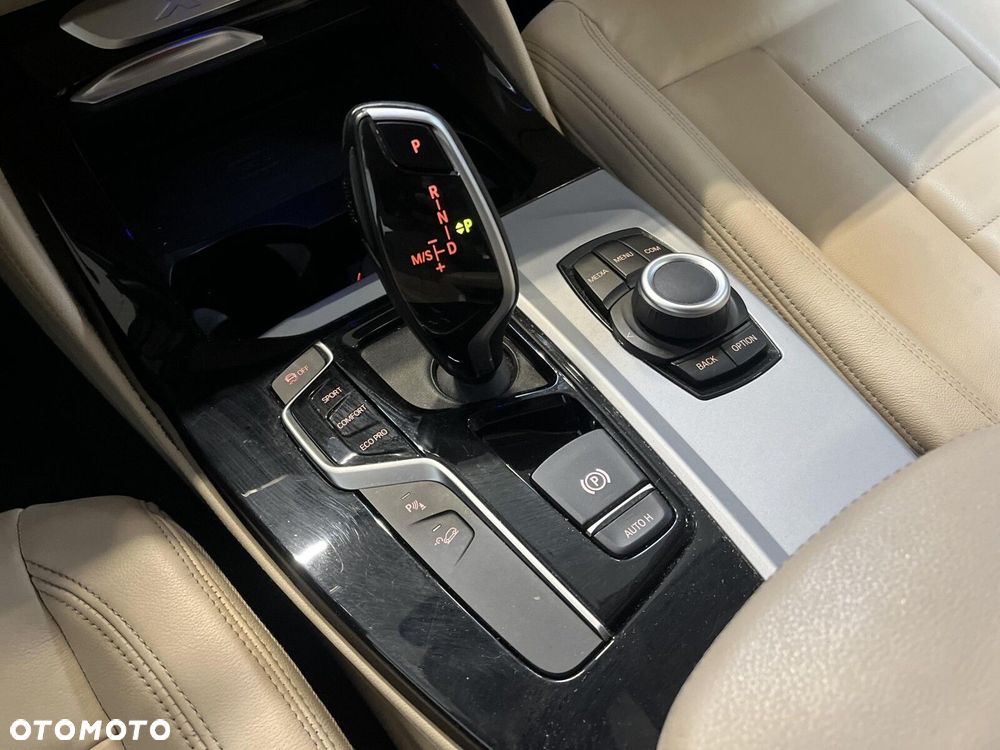 BMW X4 xDrive20d - 17