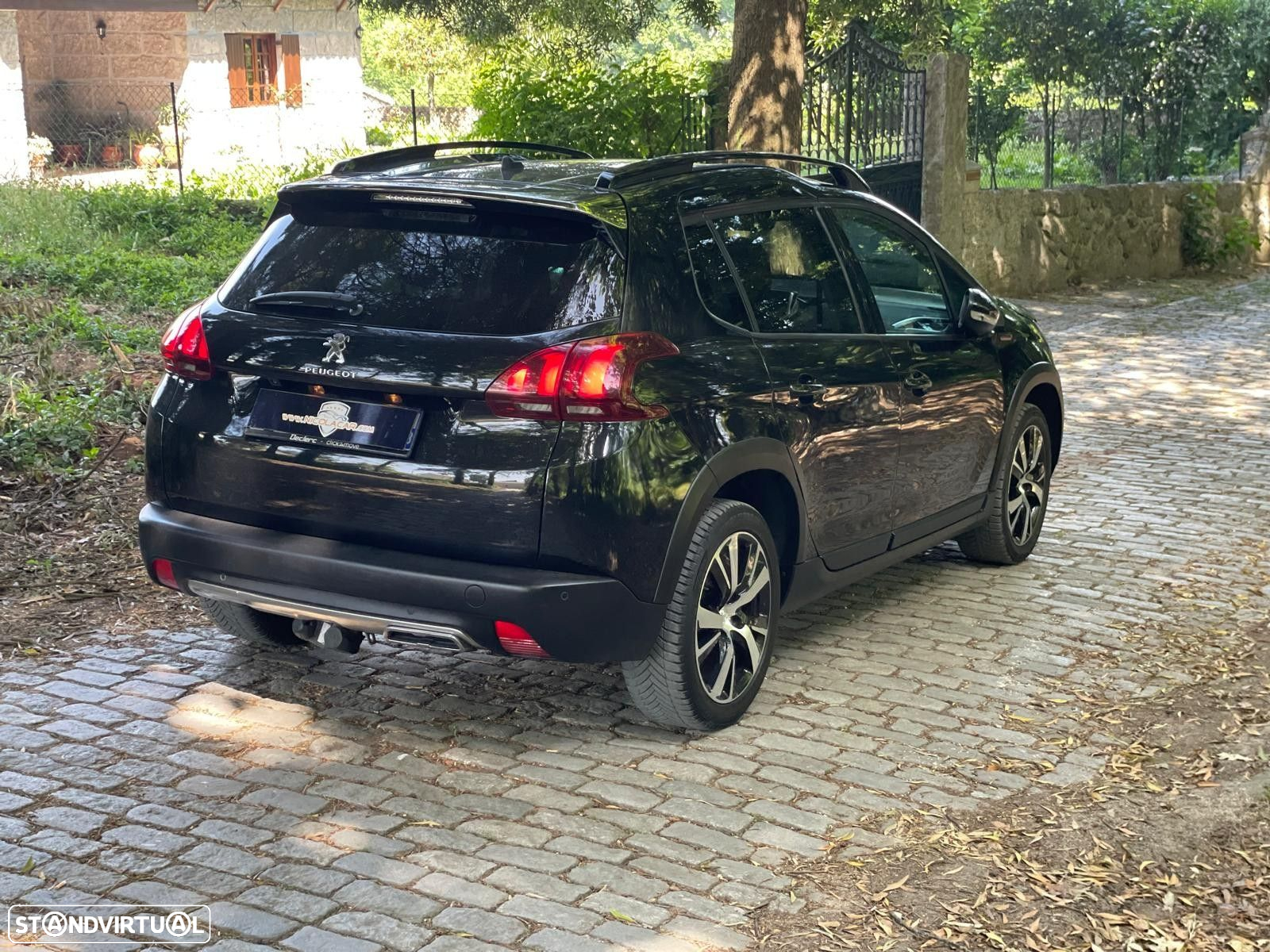 Peugeot 2008 1.2 PureTech GT Line - 6