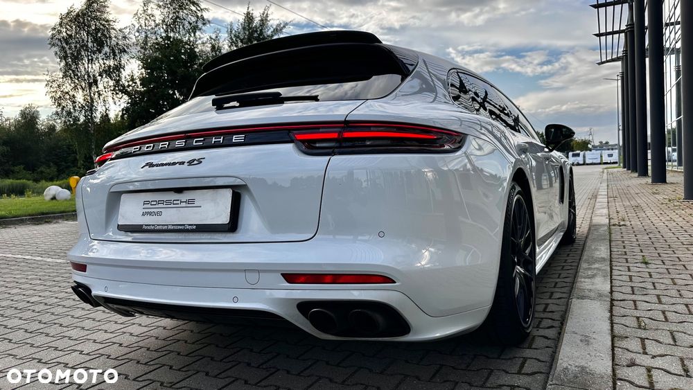 Porsche Panamera 4S Executive - 16