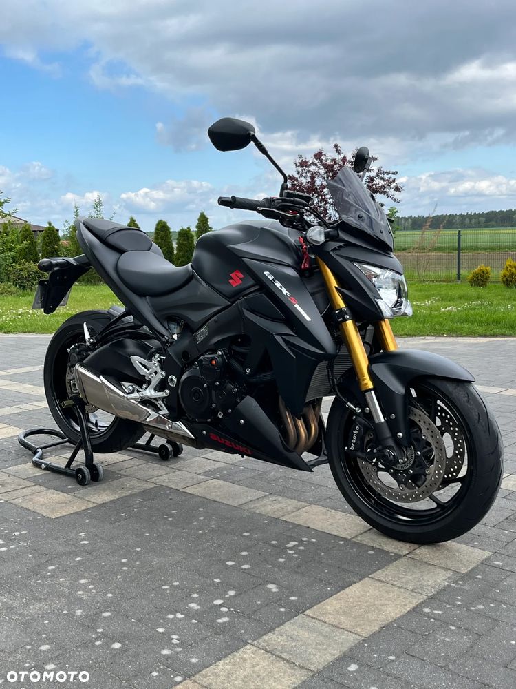 Suzuki GSX 1000 - 1