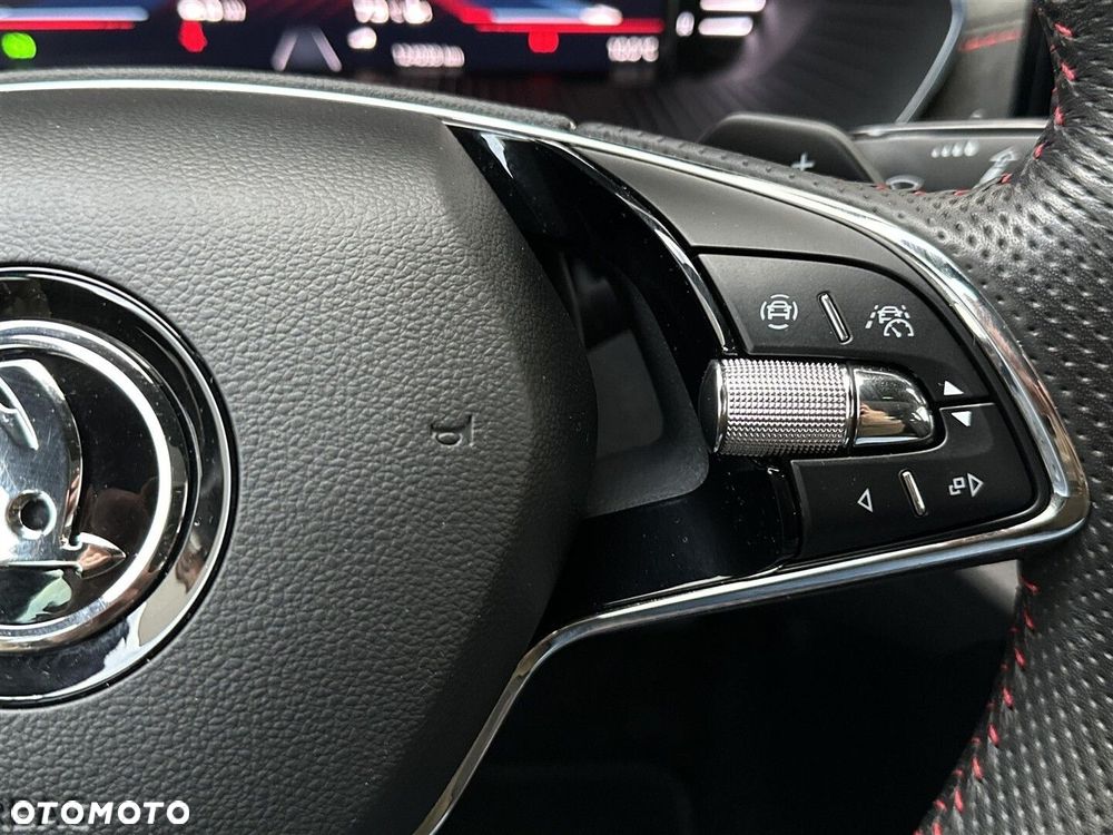 Skoda Octavia 2.0 TDI RS DSG - 18