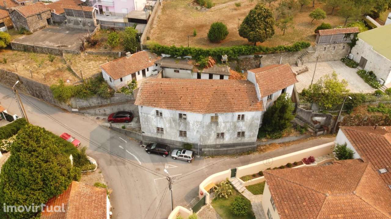 Oportunidade para Investidores: Armazém com Potencial para Apartamento - Grande imagem: 3/42