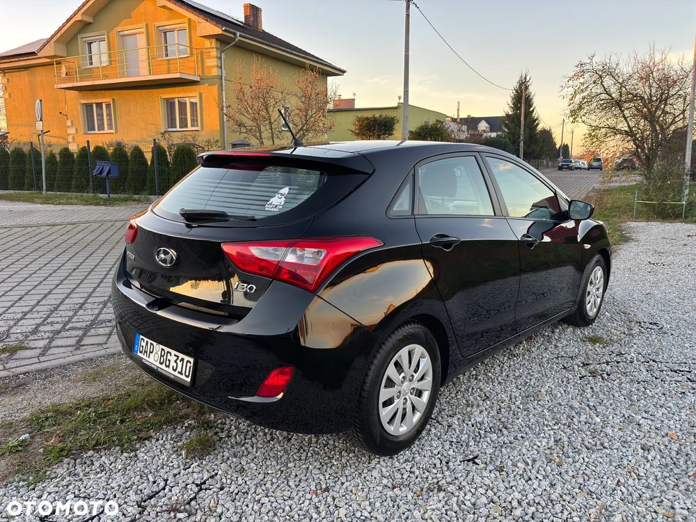 Hyundai i30 1.6 CRDi BlueDrive Comfort - 17