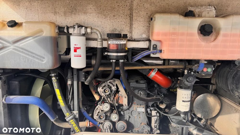 Irisbus Recreo Crosway / 59+1 miejsc/ winda / Klima /ŁADNY !! / CENA: 69000zł netto - 15