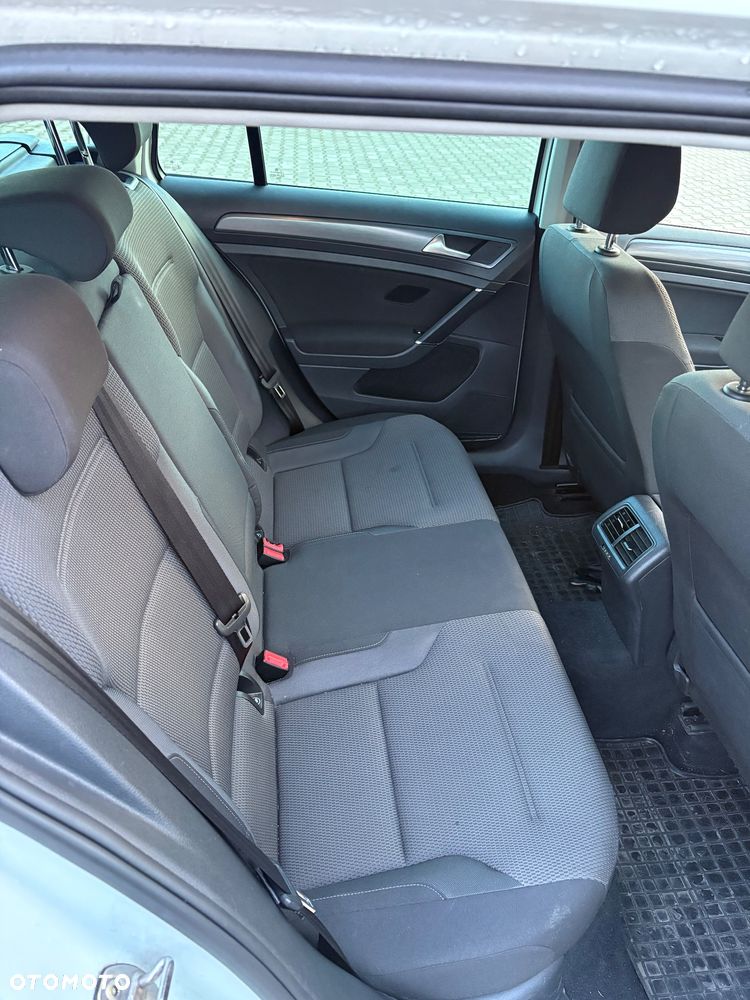 Volkswagen Golf 1.6 TDI SCR Comfortline - 10