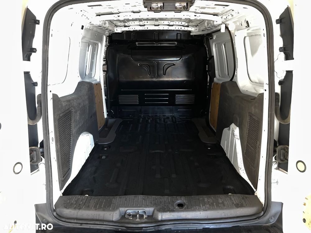 Ford Transit Connect - 9
