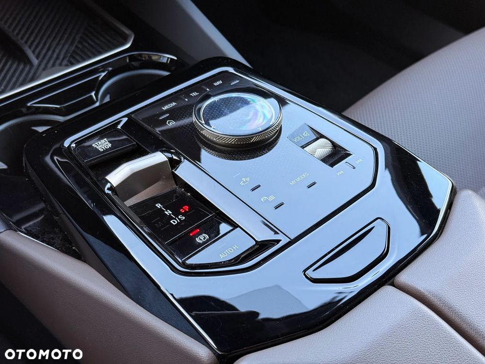 BMW Seria 5 - 21