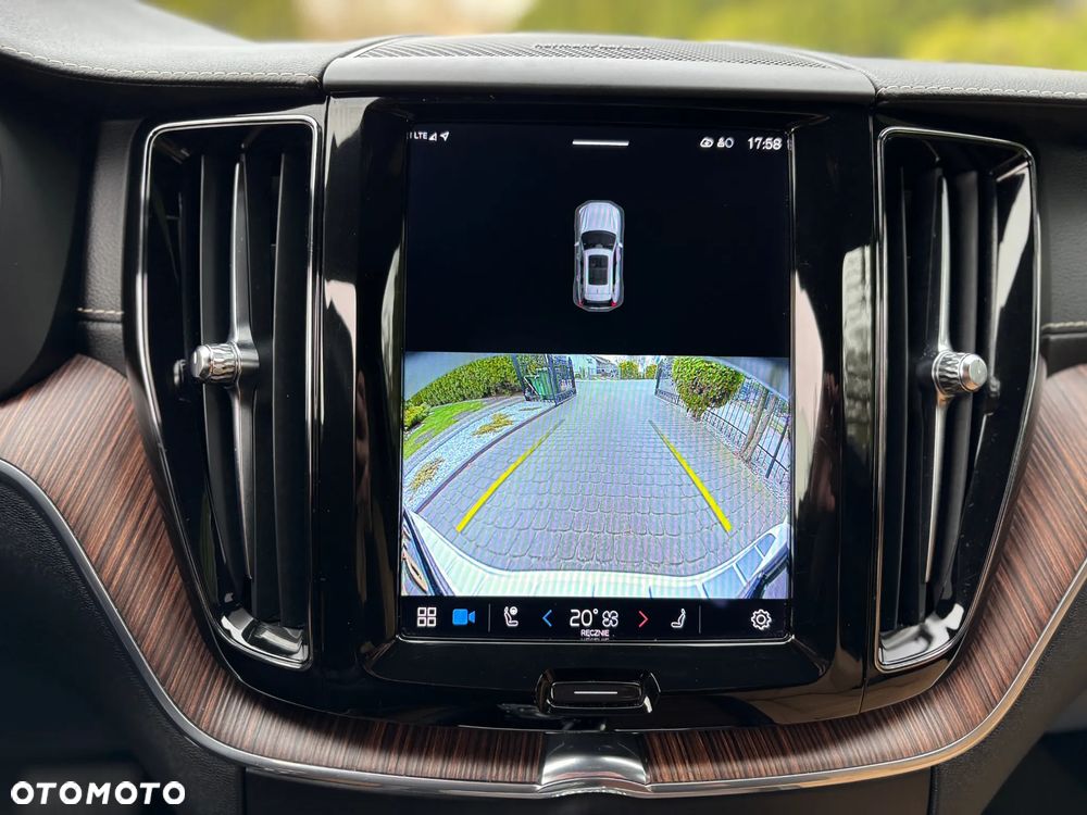 Volvo XC 60 B4 D AWD Geartronic Inscription - 37