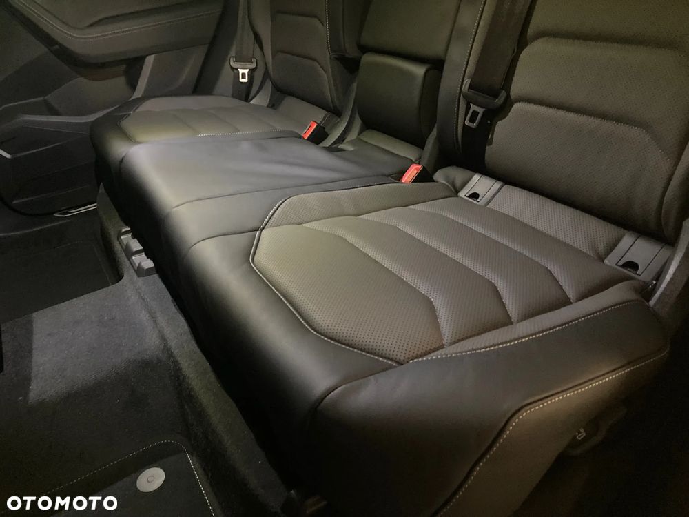 Volkswagen Touareg 3.0 V6 TDI 4Motion R-Line - 17