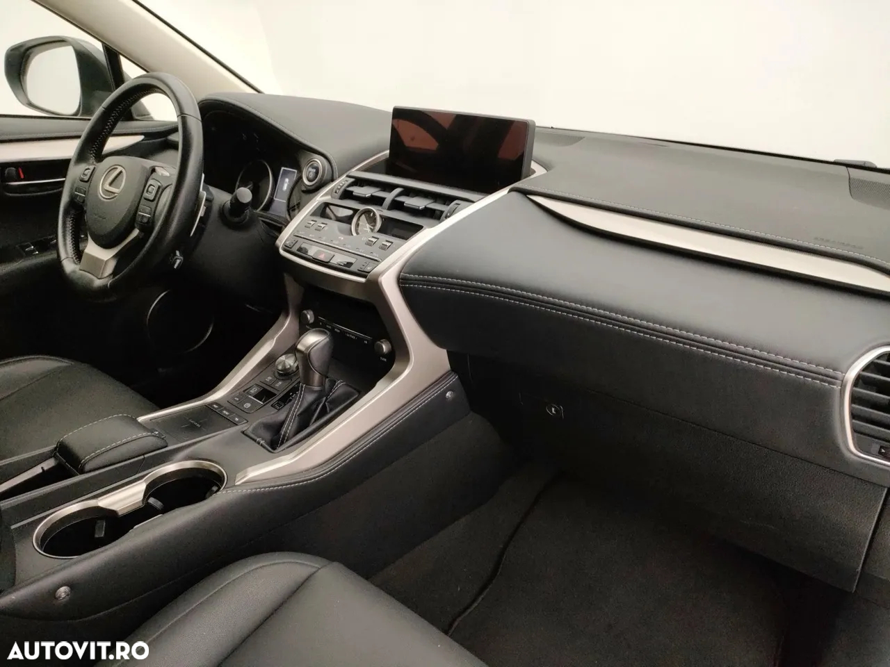 Lexus Seria NX 300h AWD Executive Plus - 19