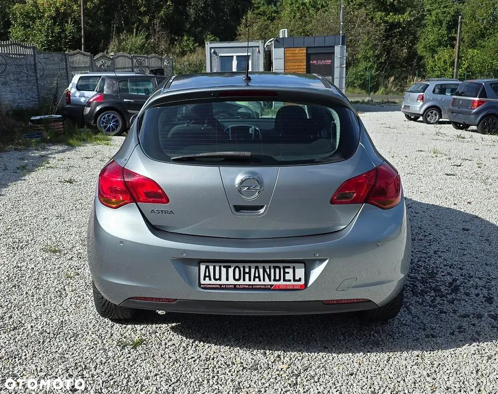 Opel Astra IV 1.6 Essentia - 6